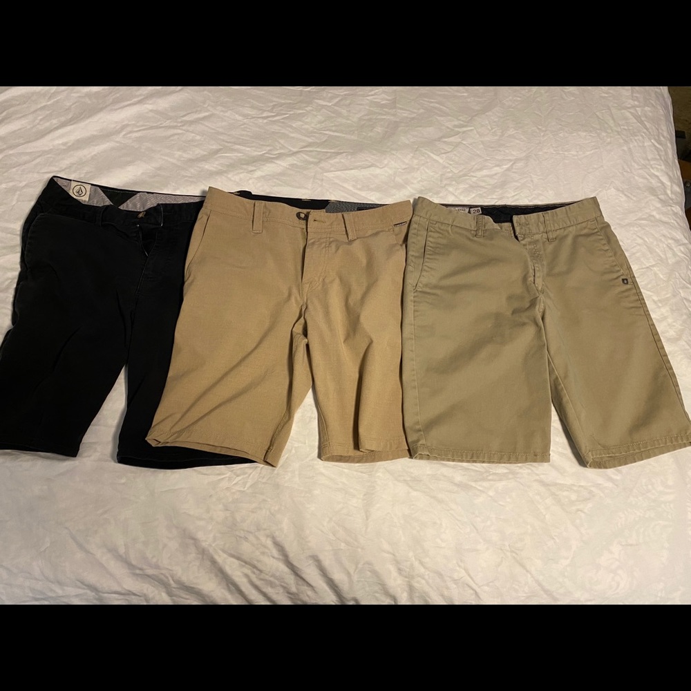 Men’s/teens Volcom size 28 shorts